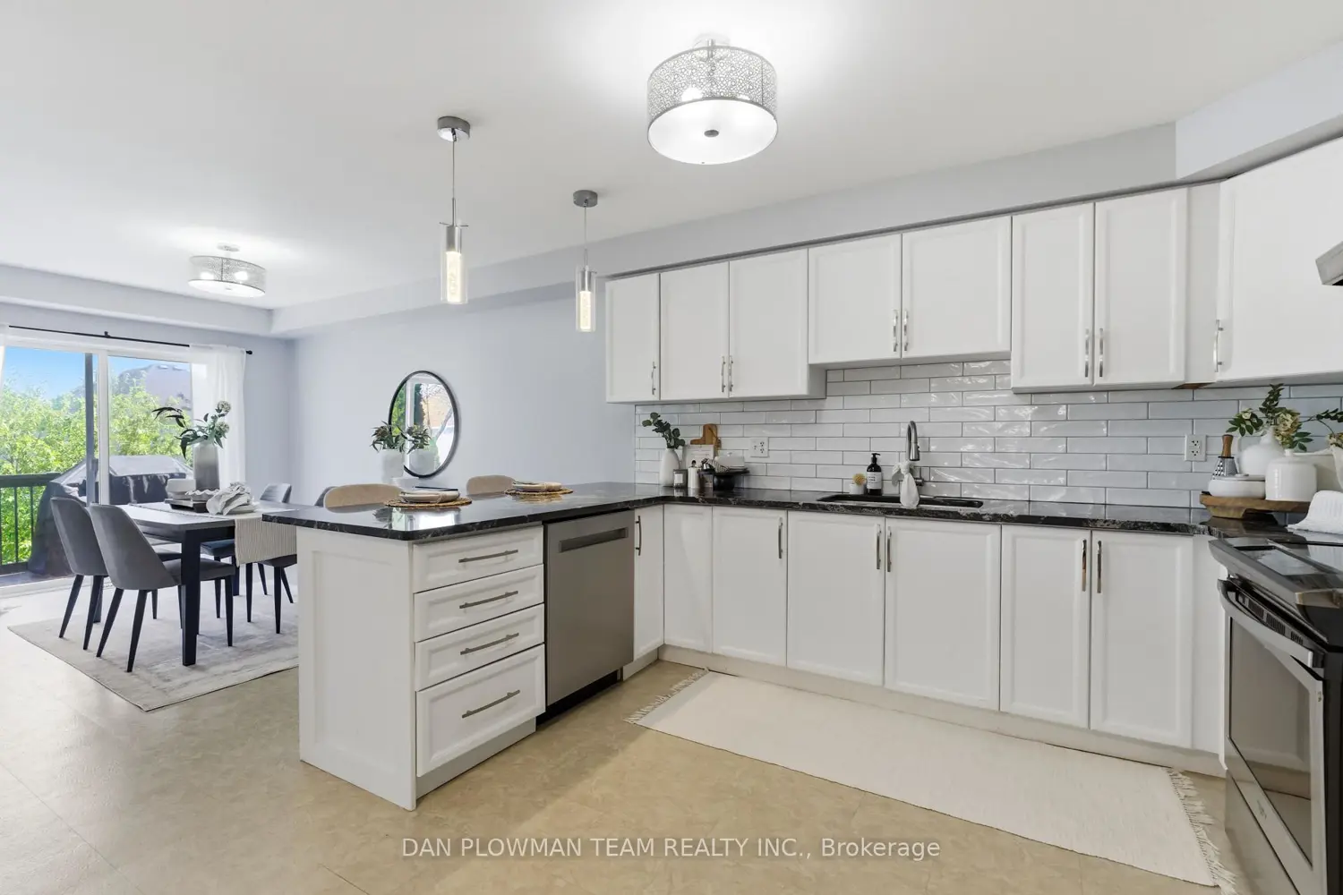 27 Hockley Avenue photo 5