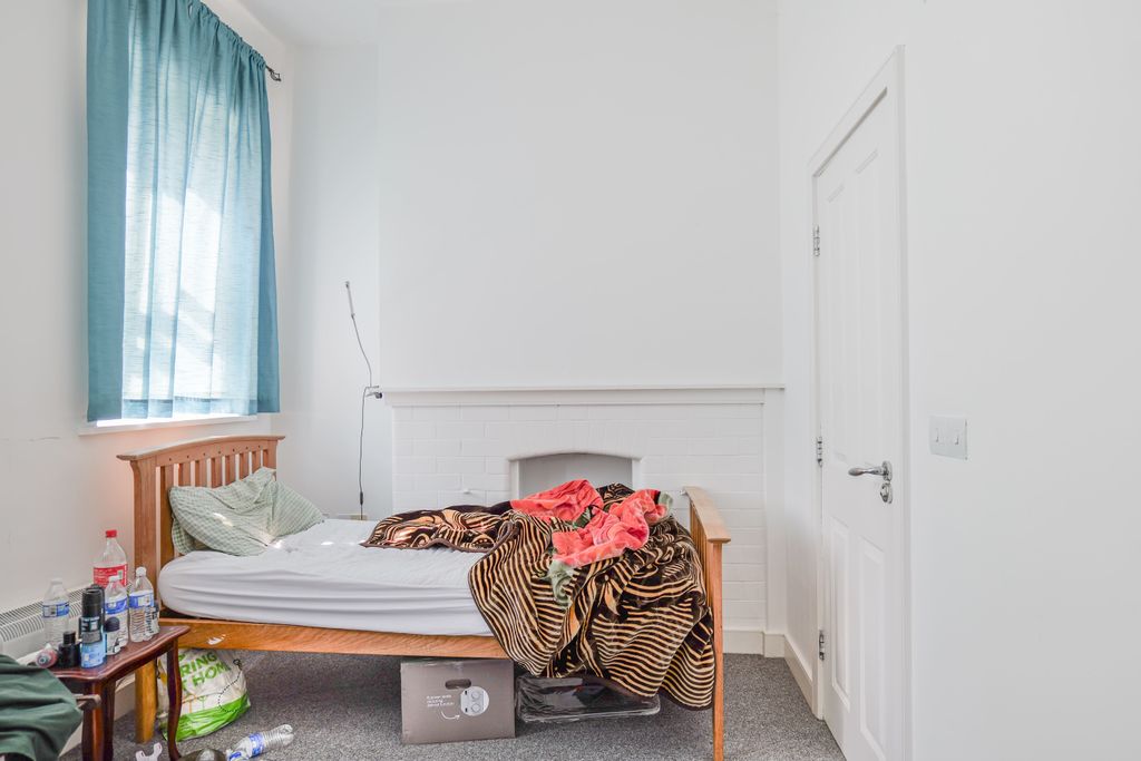 Additional image 12 of 2 bed flat for saleCambridge Road, Ellesmere Port CH65
