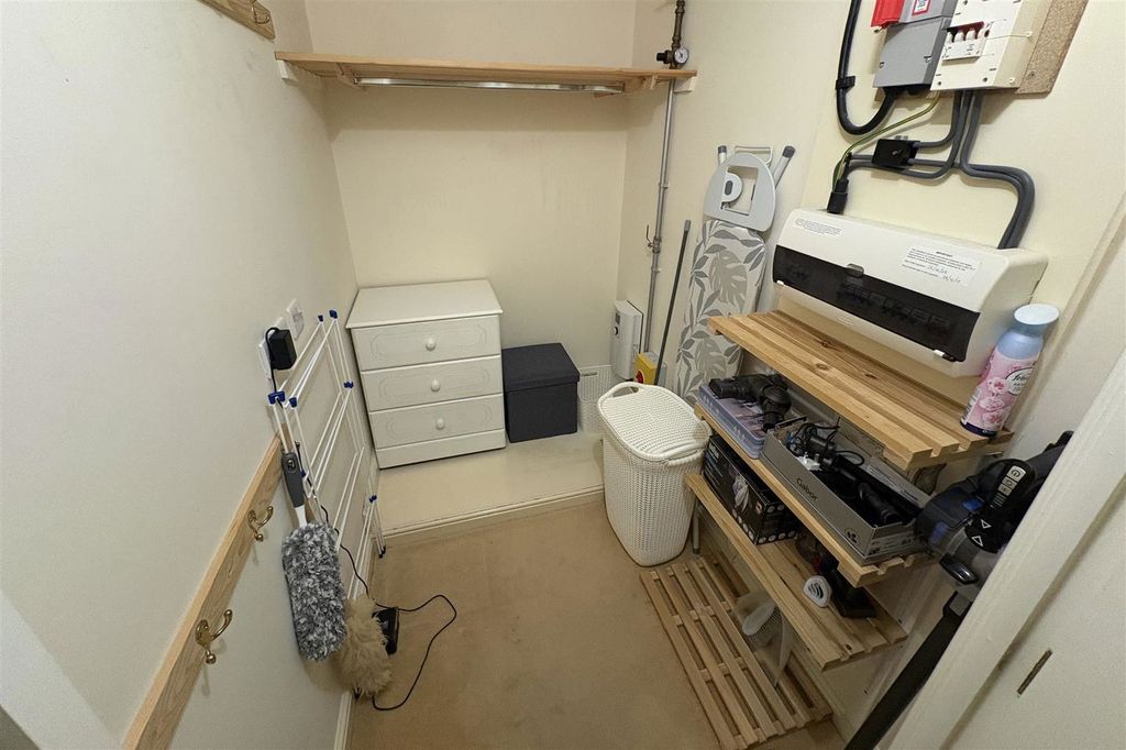 Additional image 17 of 1 bed flat for saleSt. Stephens Fold, Huddersfield HD3