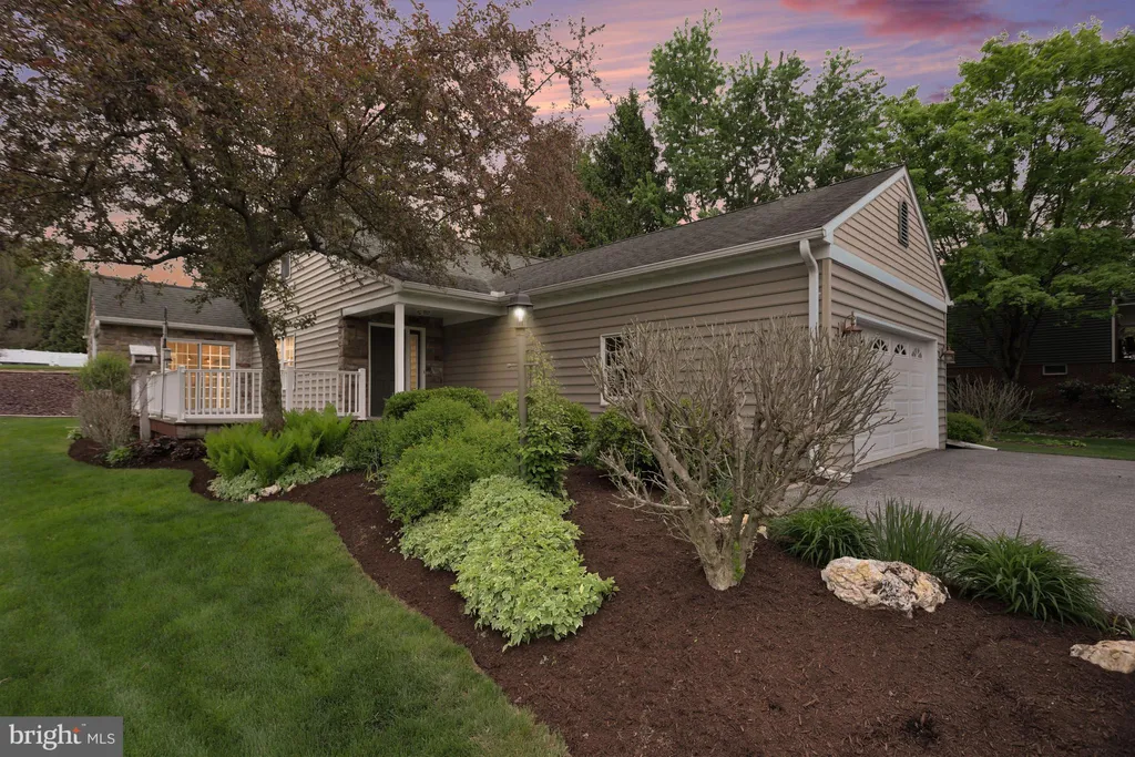 51 Troy Drive, Lititz, PA 17543 photo 5