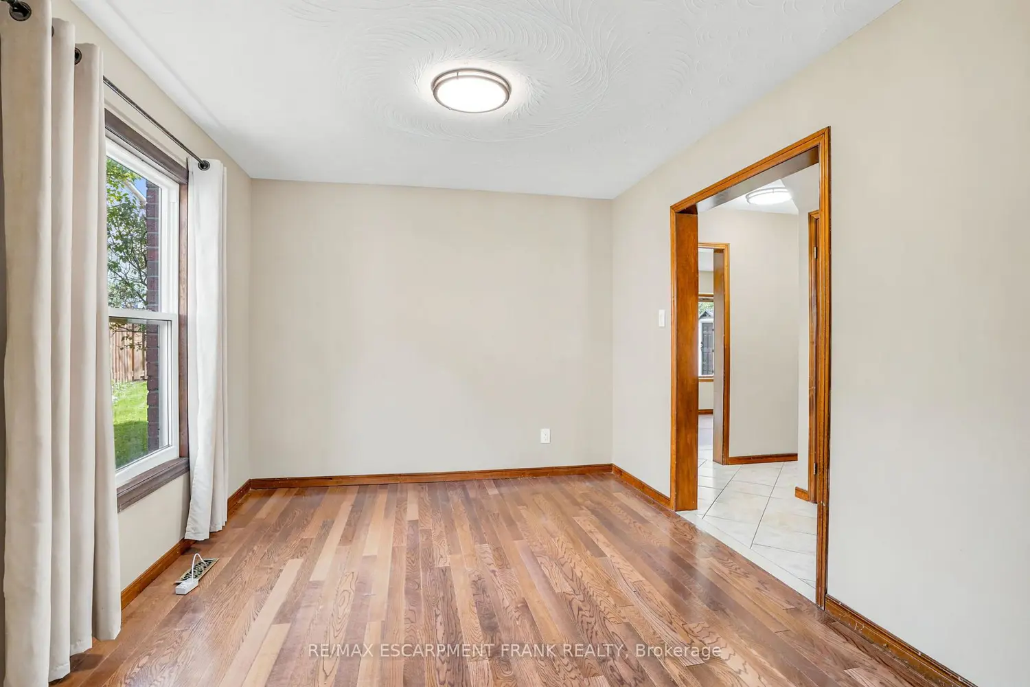 Additional image 4 of 35 Amblecote Place