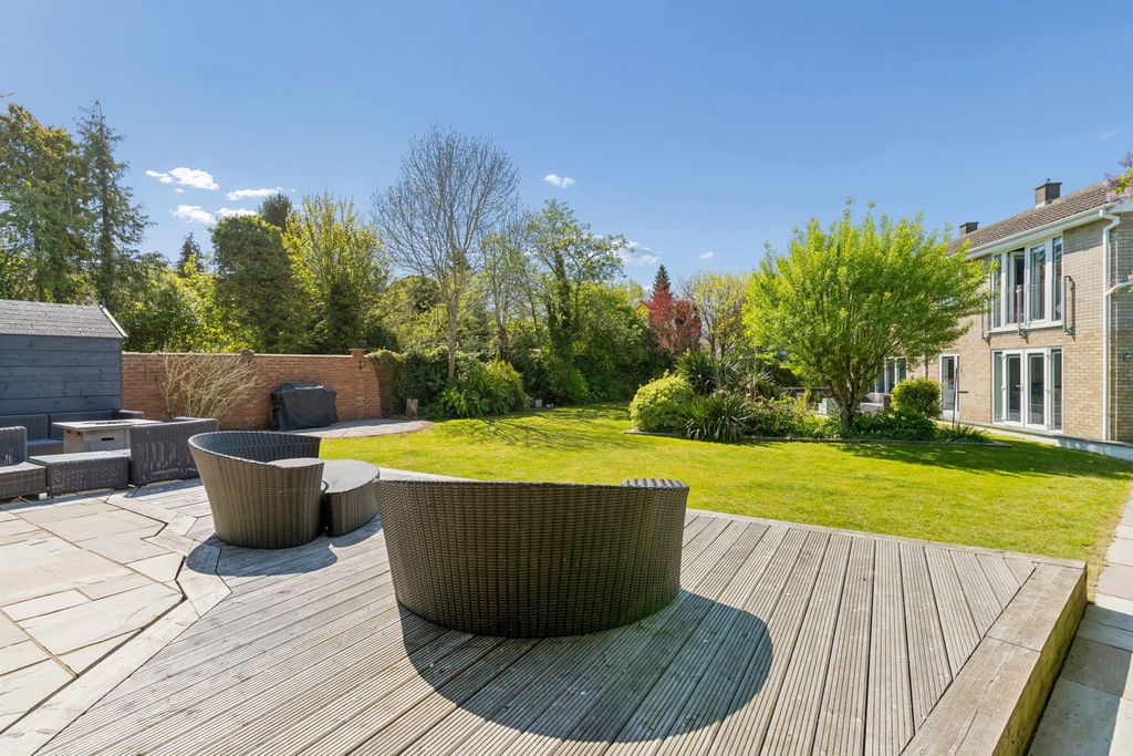 Additional image 26 of 5 bed detached house for saleCoombe Drive, Dunstable LU6