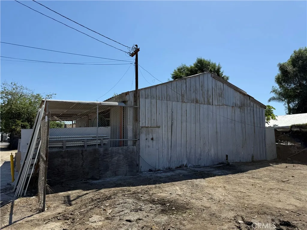 531 E Oaks St, Compton, CA 90221