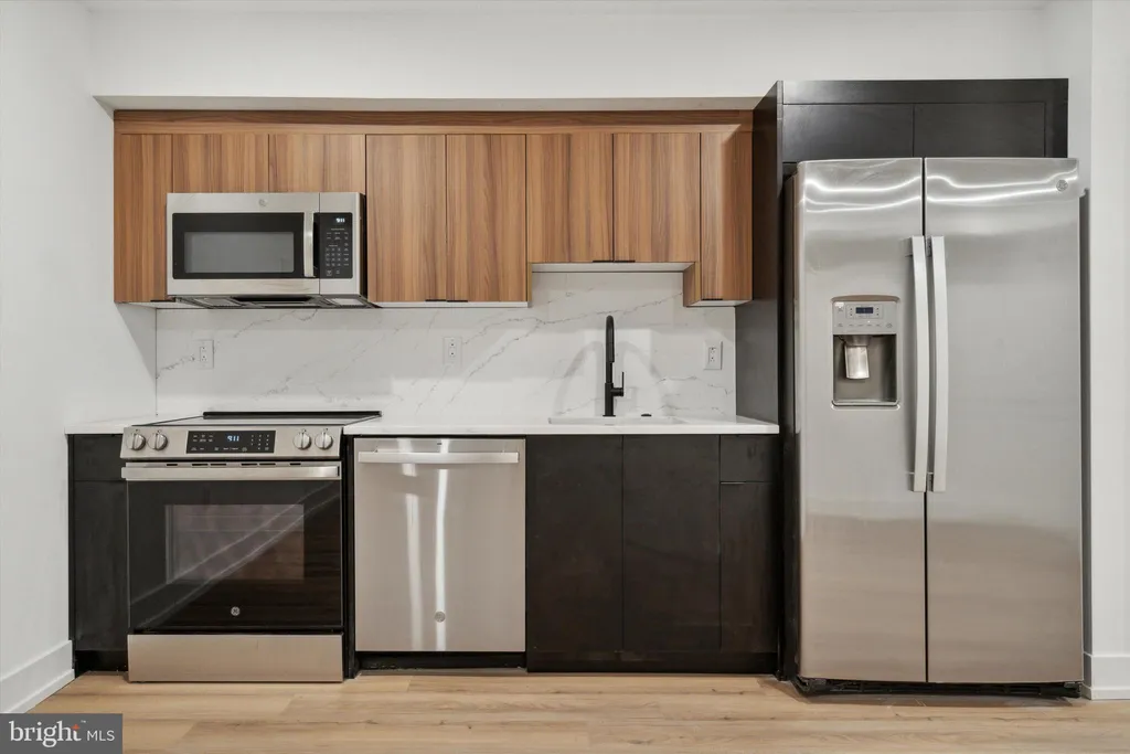 Additional image 4 of 808 N 3rd Street Unit 2, Philadelphia, PA 19123