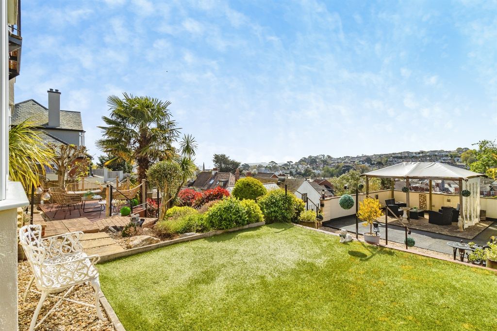 Additional image 2 of 5 bed detached house for saleSummerland Close, Dawlish EX7