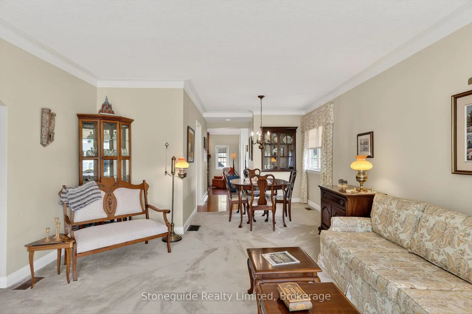 1491 Windermere Avenue photo 5