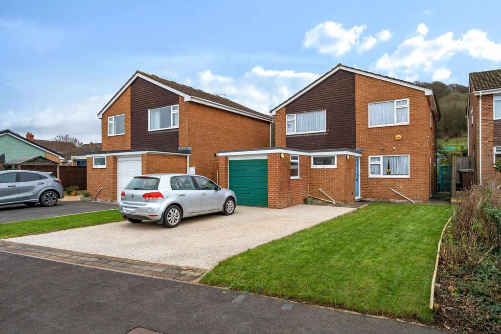 4 bed detached house for saleBroadmere Close, Dursley GL11