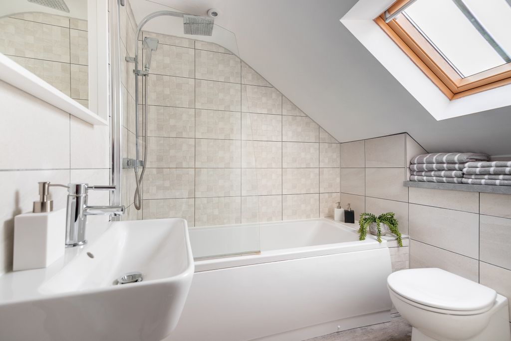 Additional image 11 of 2 bed flat for saleQuality Street, North Berwick EH39