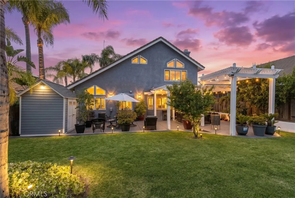 3256 Sterling Dr, Corona, CA 92882