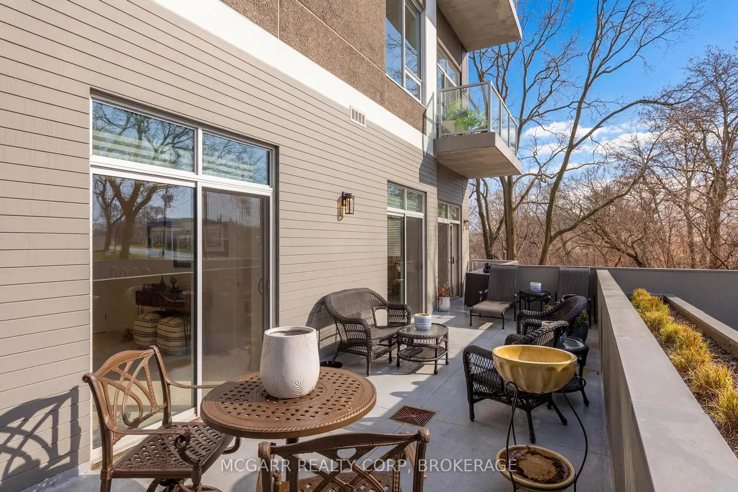 77 Yates Street 401 photo 3