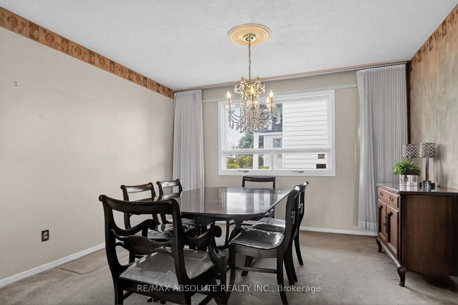 2799 Dumaurier Avenue photo 5