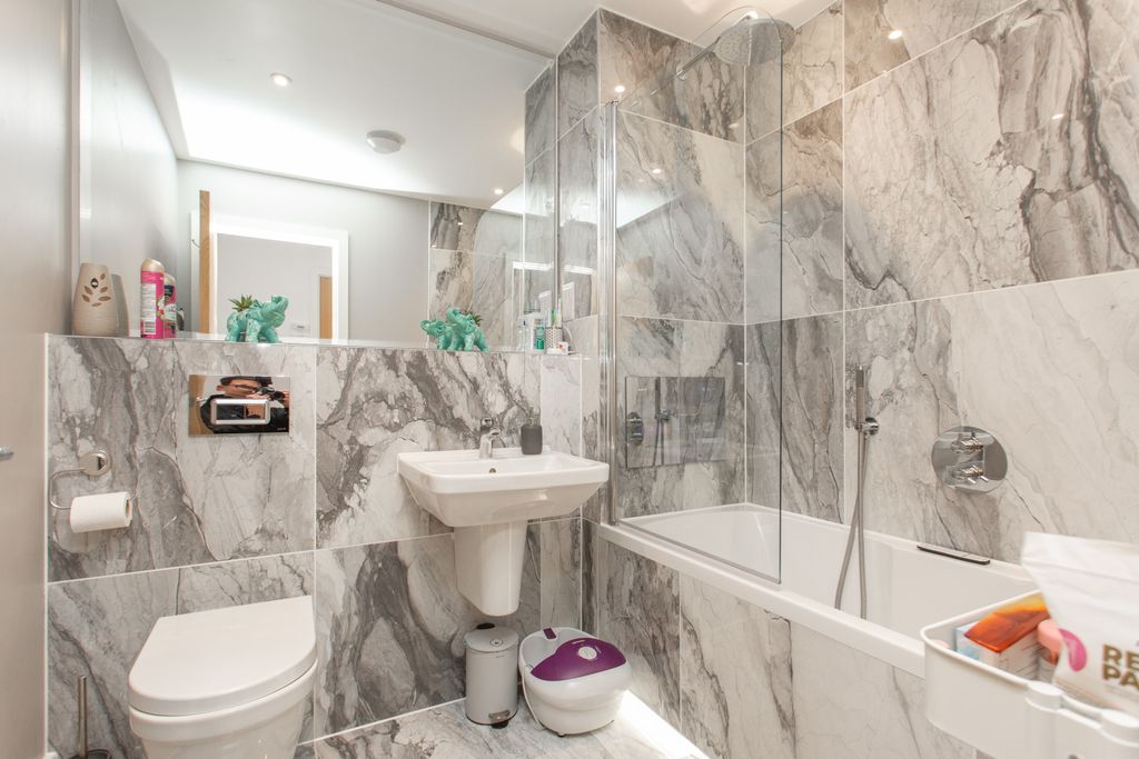 Additional image 4 of 2 bed flat for saleCrabble Hill, Dover CT17
