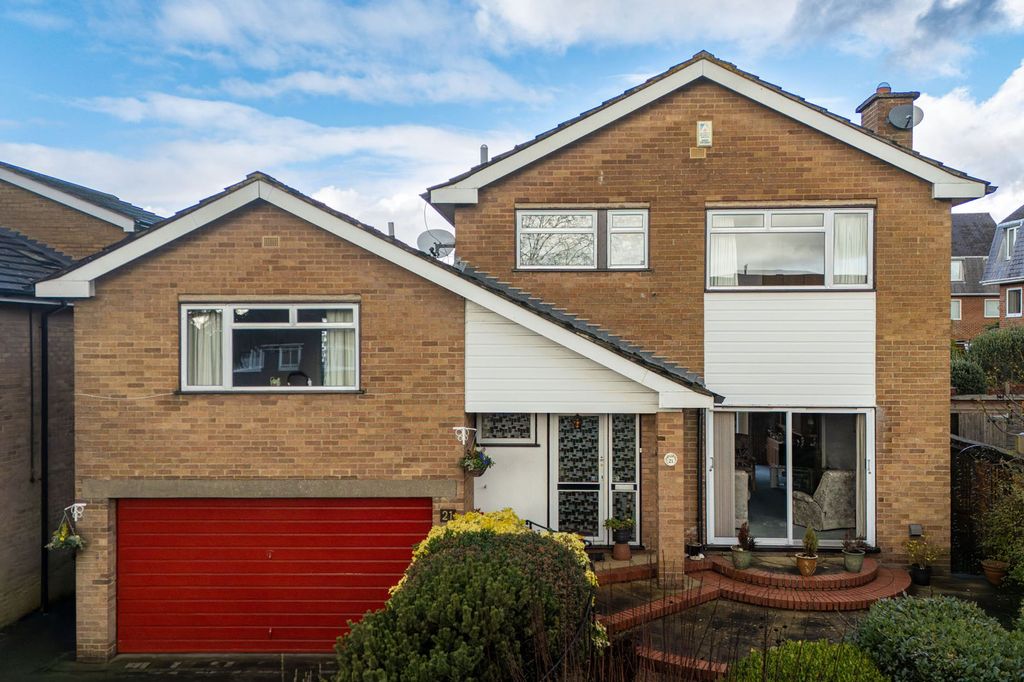 4 bed detached house for saleHartland Road, Epping CM16