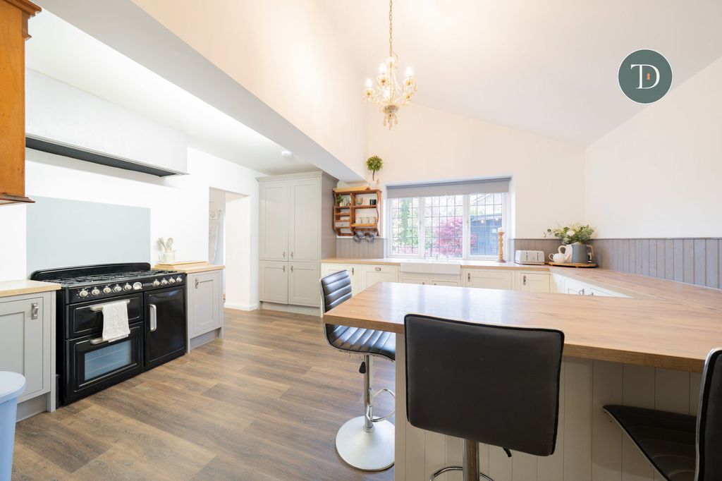 Additional image 13 of 5 bed detached house for saleChester Road, Great Sutton, Ellesmere Port CH66