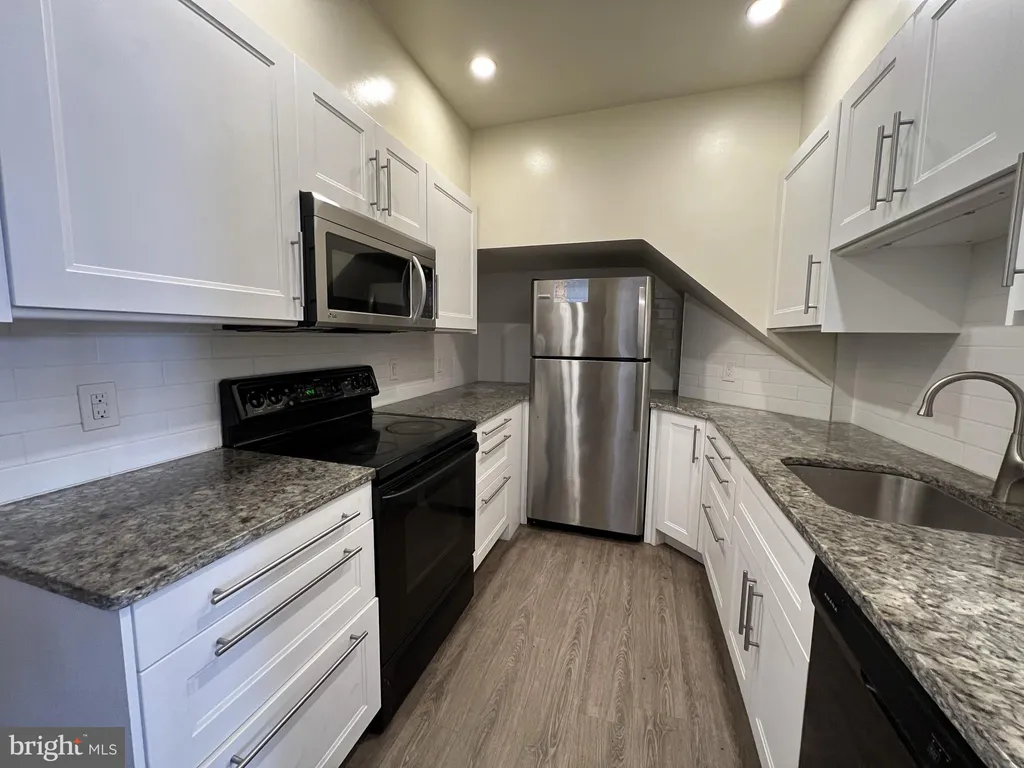 Additional image 3 of 2030 Walnut Street, Philadelphia, PA 19103
