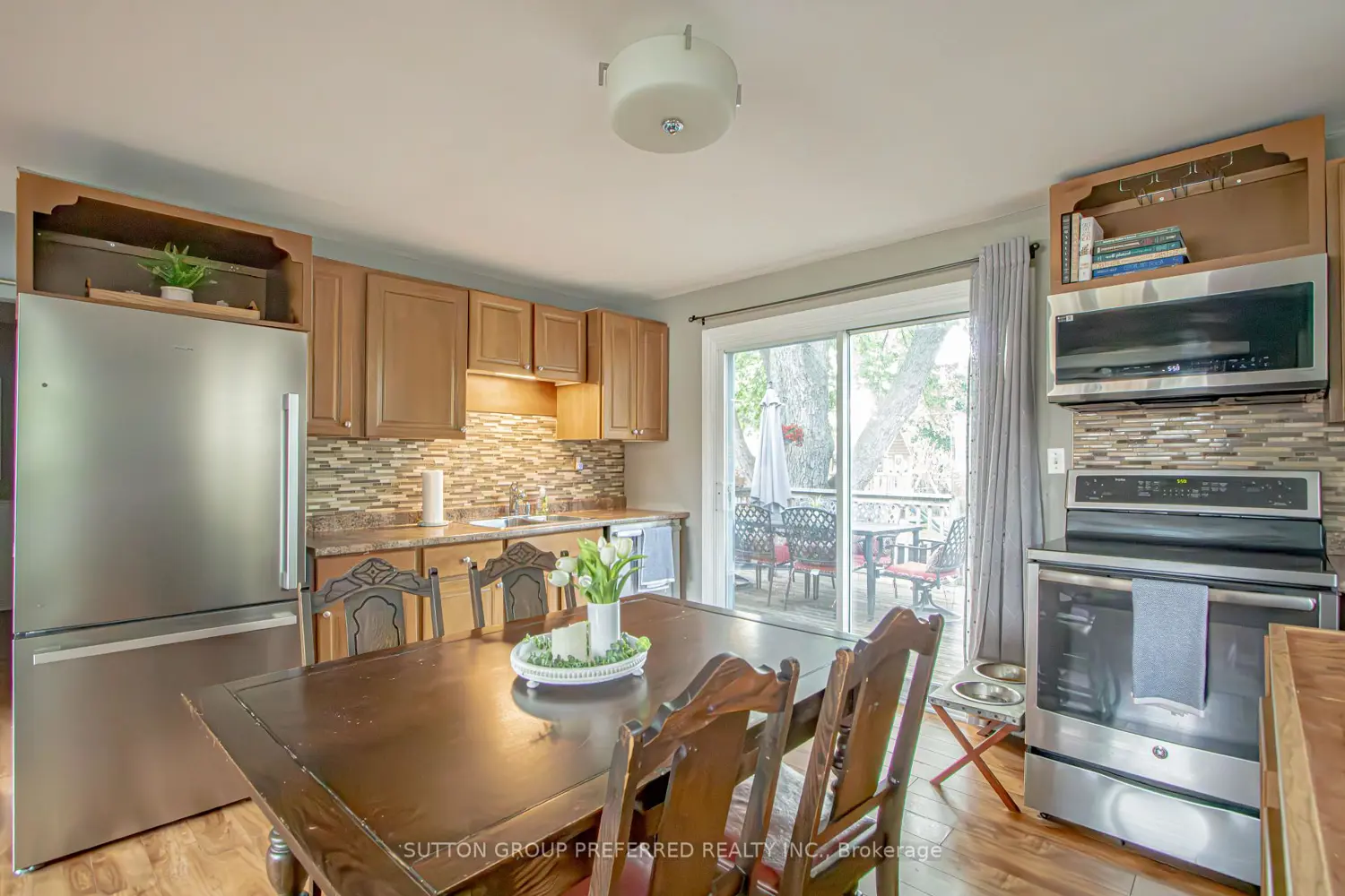 139 Keefer Street photo 5