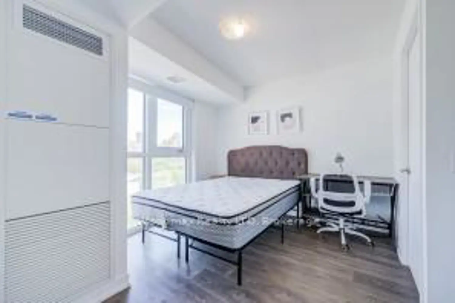 Additional image 11 of 219 Dundas Street 1009