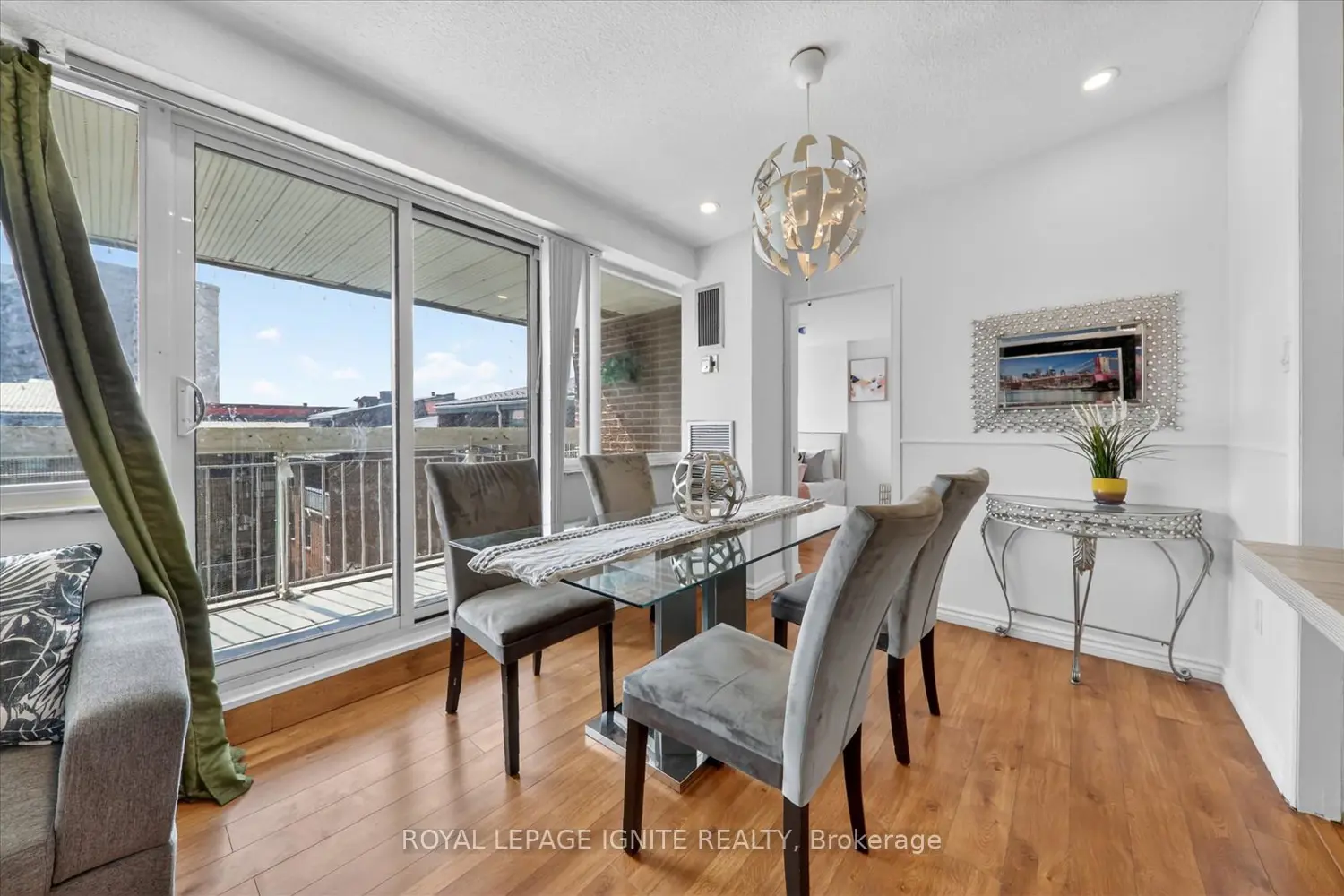 Additional image 7 of 4064 Lawrence Avenue 602