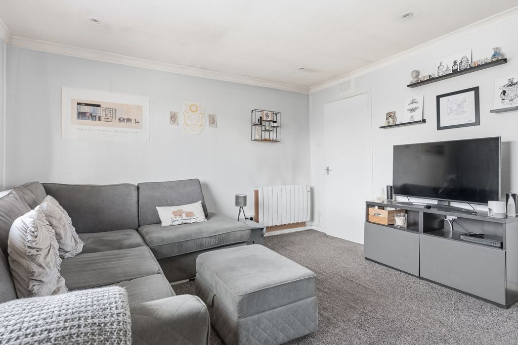 Additional image 7 of 1 bed flat for saleSt Valery Drive, Stirling FK7