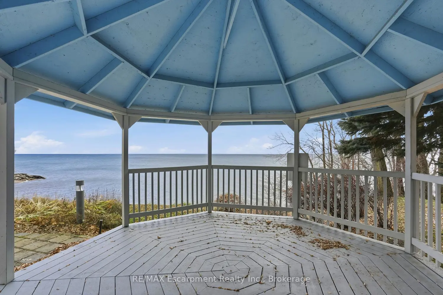 5188 Lakeshore Road 310 photo 2