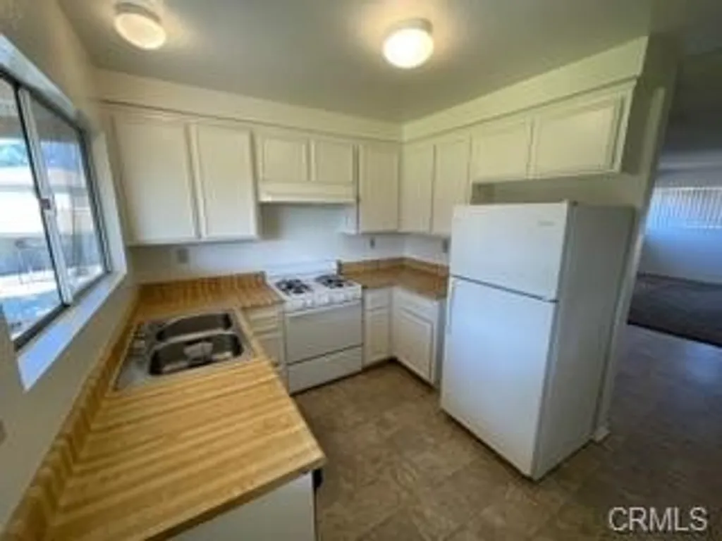 8645 Calle Del Prado, Rancho Cucamonga, CA 91730 photo 4