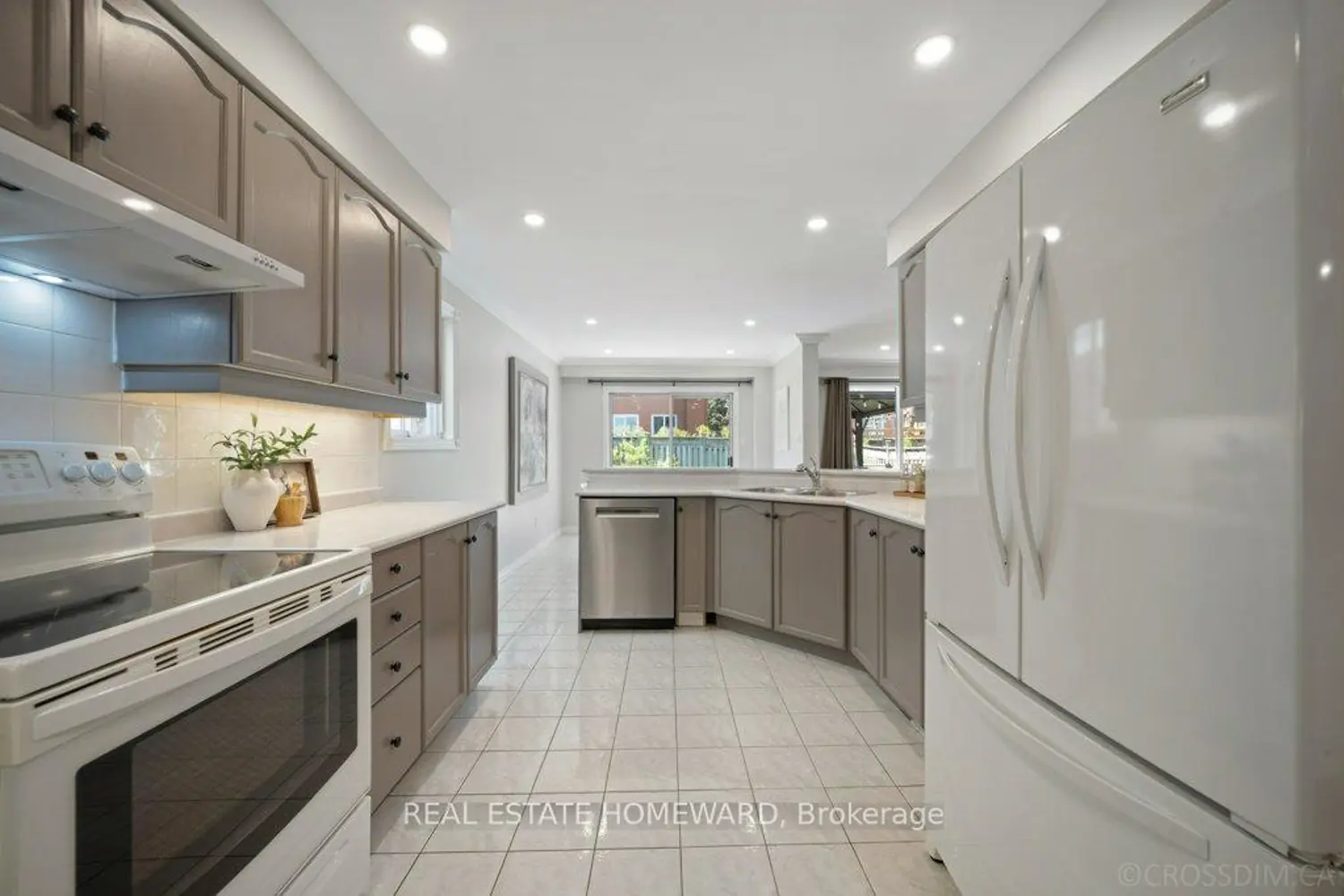 Additional image 9 of 5908 Leeside Crescent