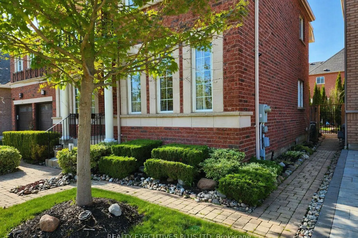 46 Williamson Drive photo 2