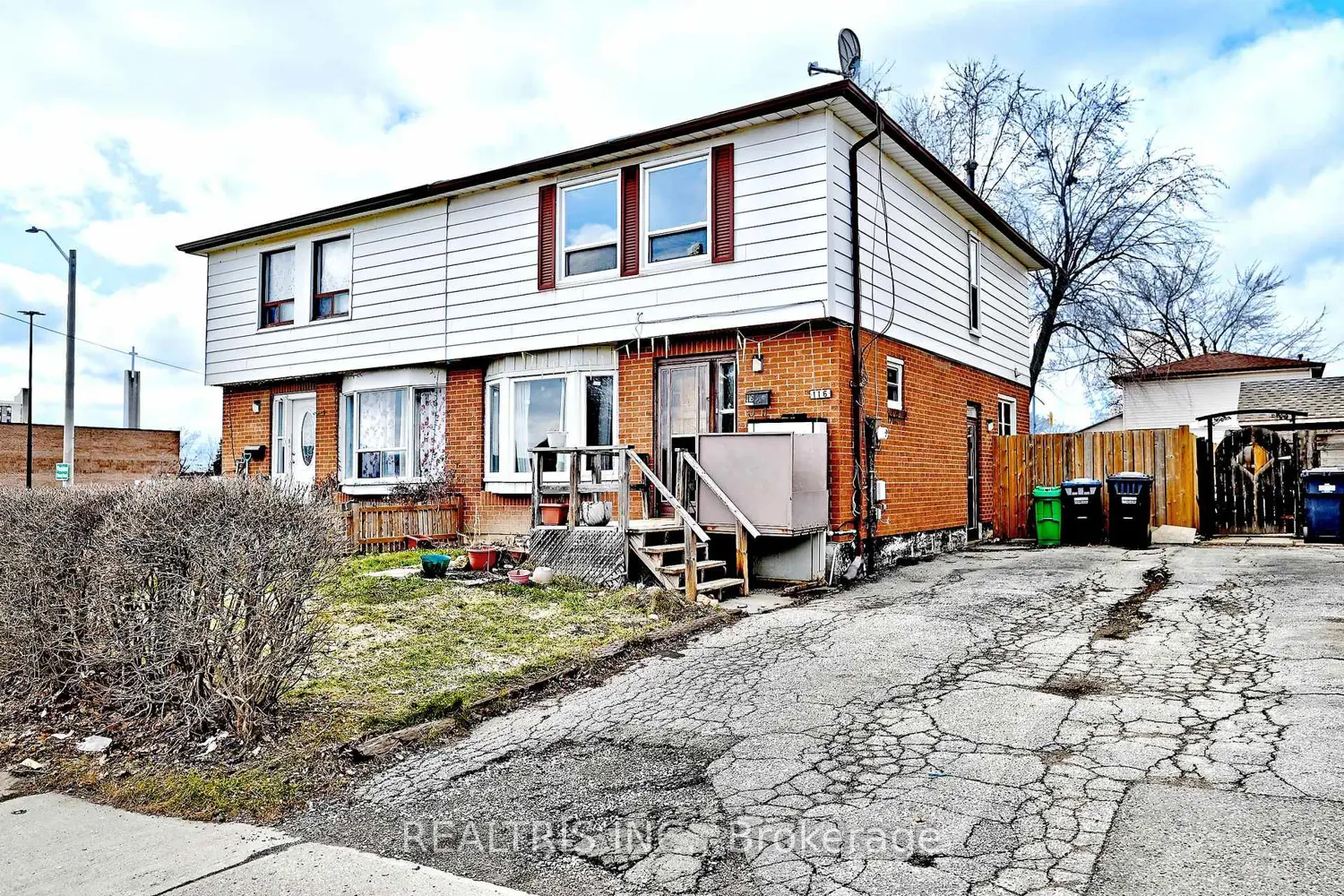 116 Sutherland Avenue
