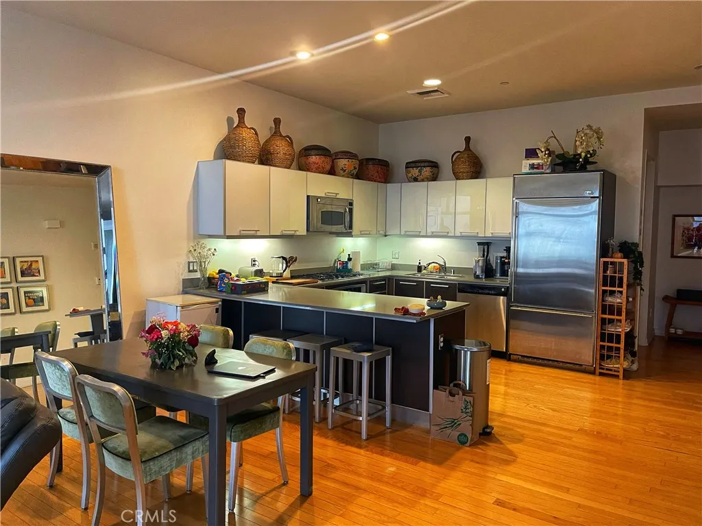 Additional image 48 of 801 S Grand Ave, Los Angeles, CA 90017