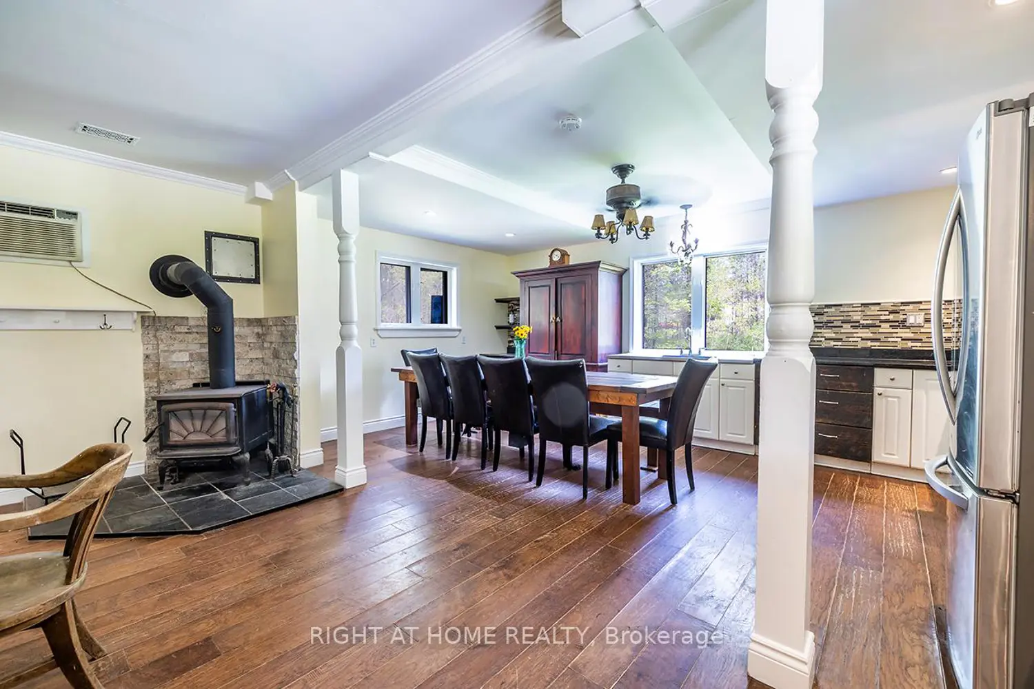 414 Pratt Road photo 2