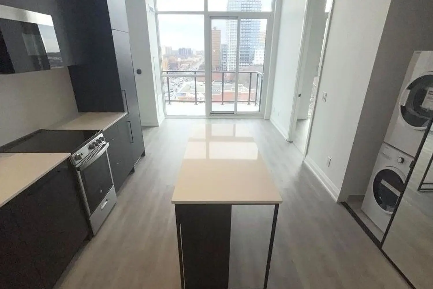 Additional image 5 of 2369 Danforth Avenue 1006