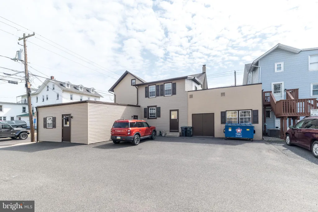 Additional image 5 of 141 E Broad Street, Quakertown, PA 18951