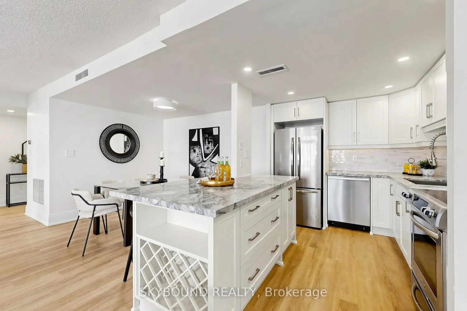 Additional image 9 of 135 George Street 401