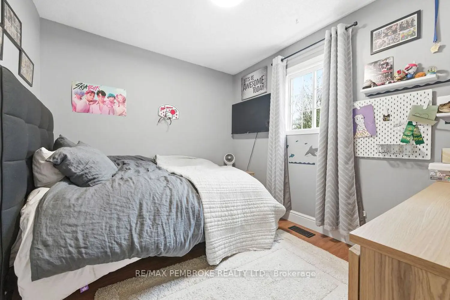 66 Woodland Crescent photo 4