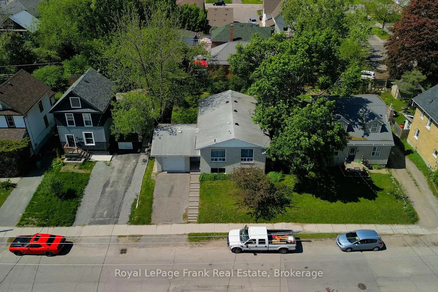 636 Romaine Street photo 5