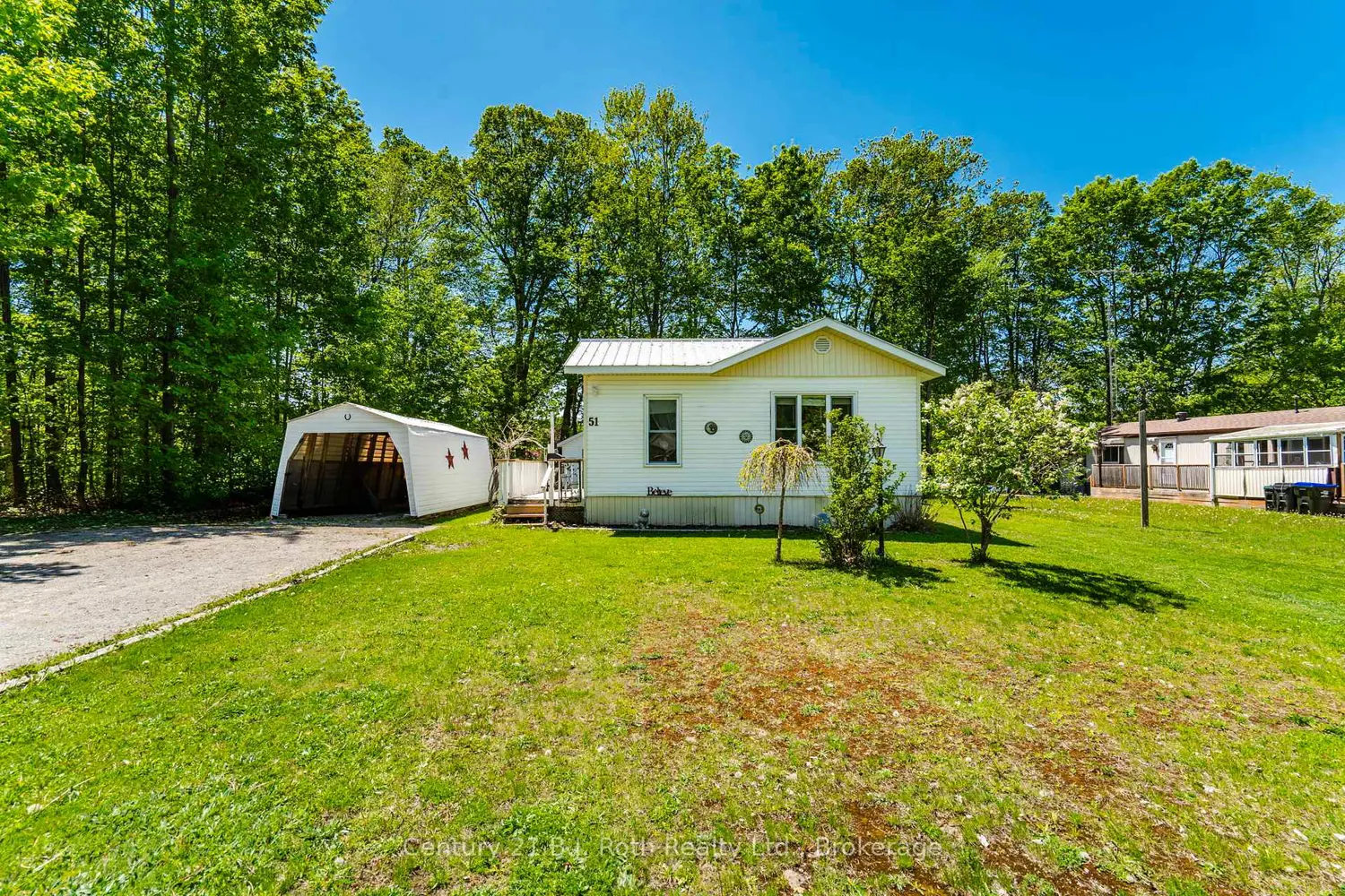 5263 Elliott Side Road 51 photo 3