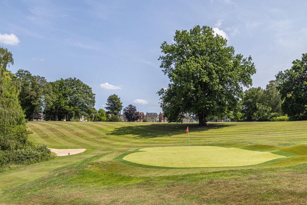 Additional image 14 of 1 bed flat for saleMagna Carta Park, Cooper's Hill, Englefield Green, Surrey TW20