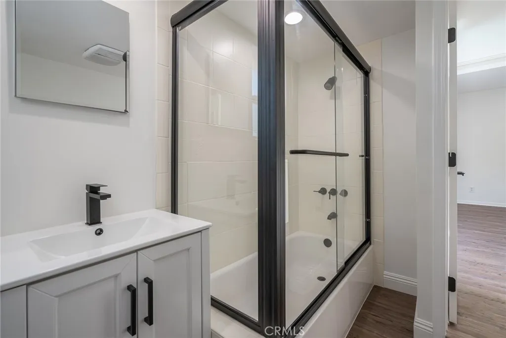 Additional image 9 of 1228 S Dunsmuir Ave, Los Angeles, CA 90019