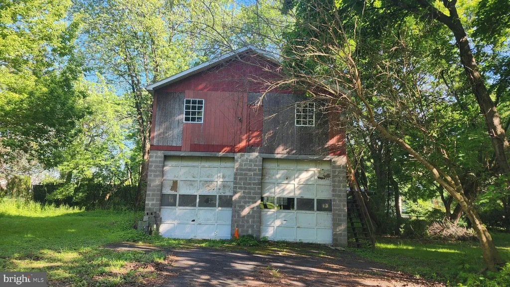 3733 Lanark Road, Coopersburg, PA 18036