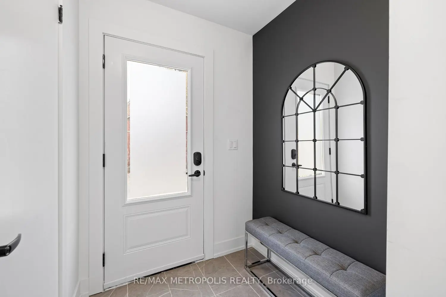 Additional image 17 of 449 Lansdowne Avenue