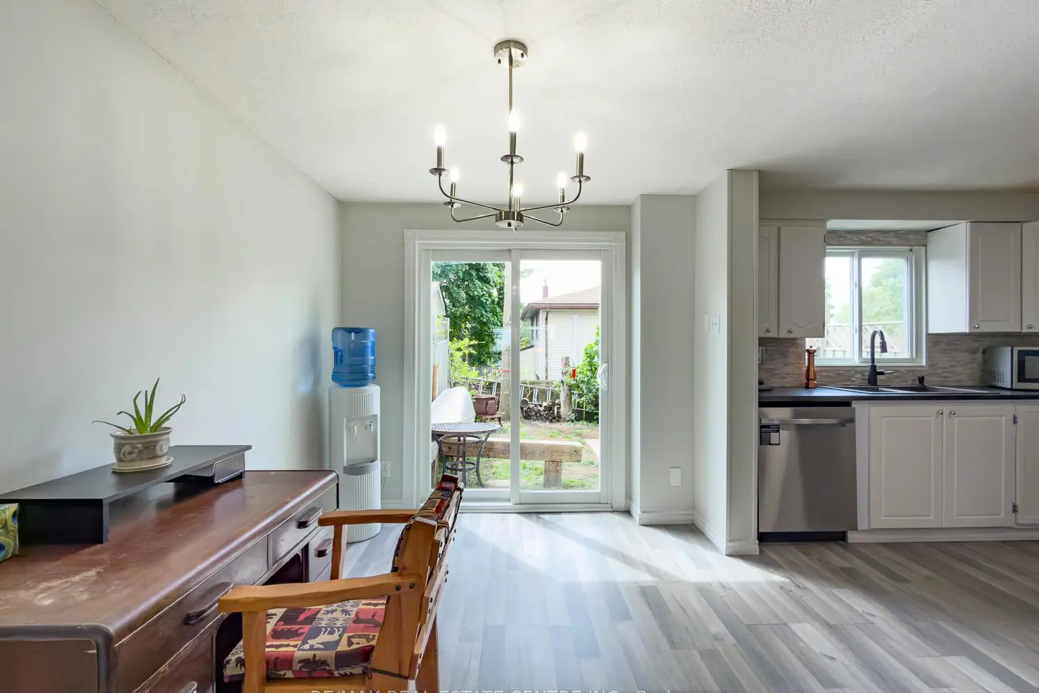 Additional image 7 of 724 Parkview Crescent