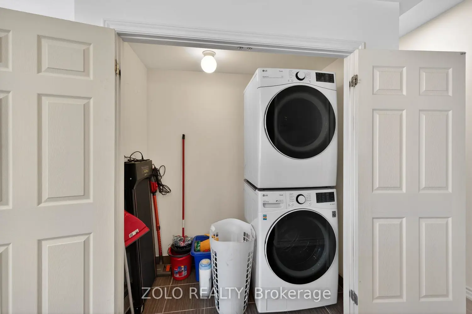 Additional image 14 of 383 Dundas Street 59
