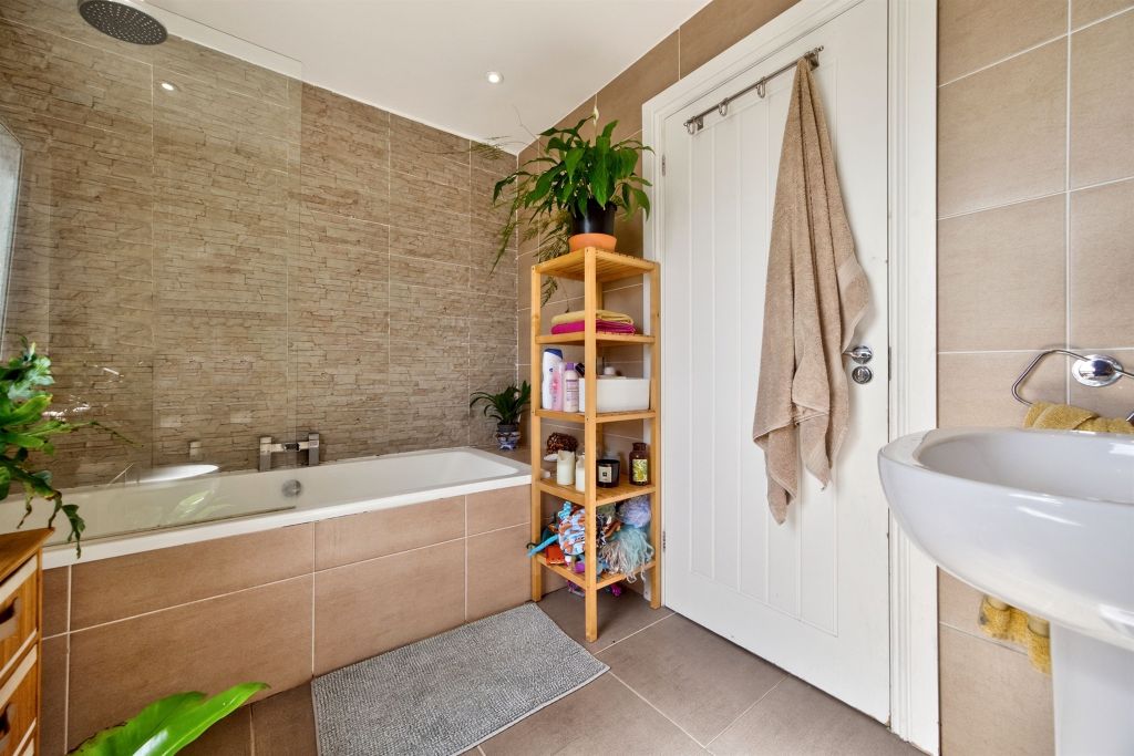 Additional image 19 of 4 bed semi-detached house for saleAlloa Road, Stirling FK9