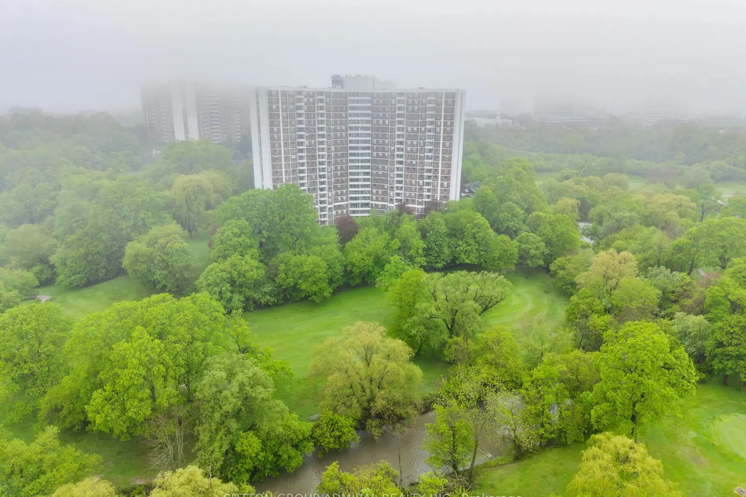 Additional image 17 of 20 Edgecliff Golfway 1603