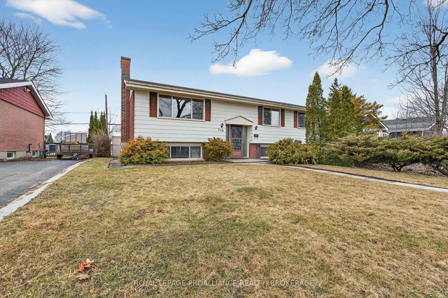 209 Glen Castle Road photo 2