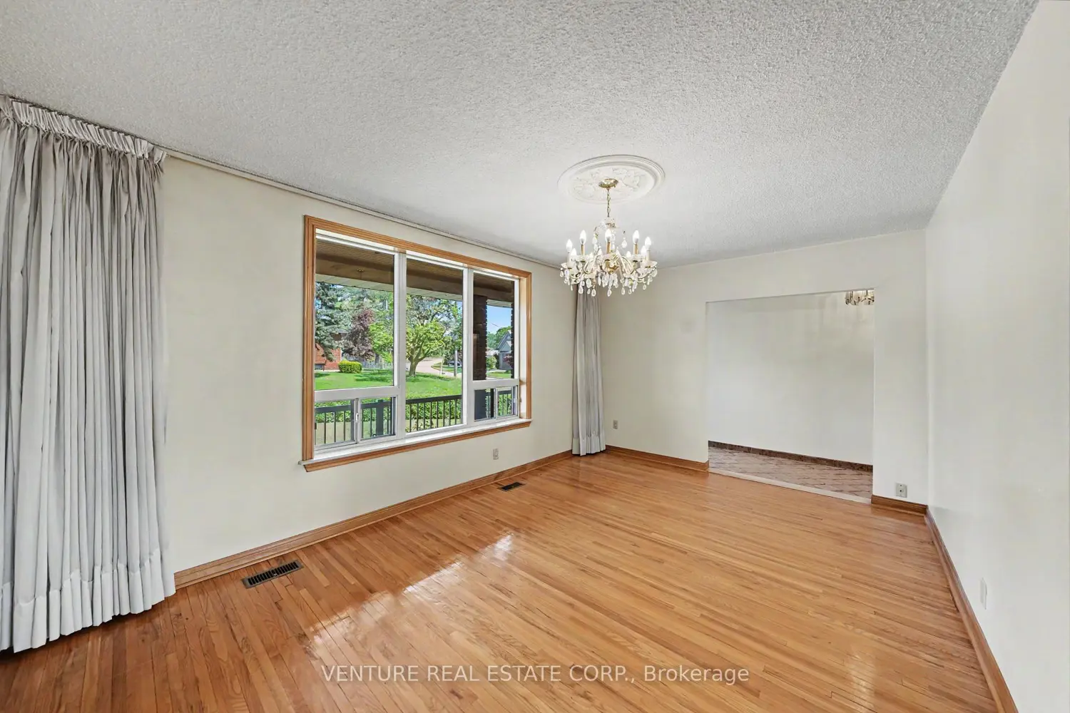 2 Redfern Avenue