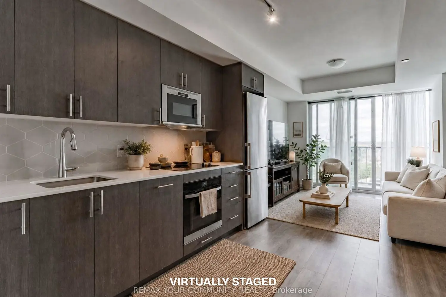 2545 Simcoe Street 2302 photo 3