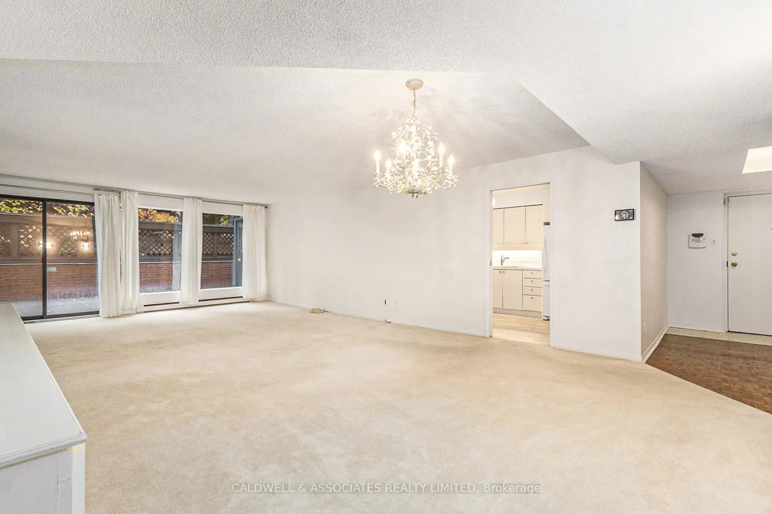 140 Rideau Terrace 1 photo 4