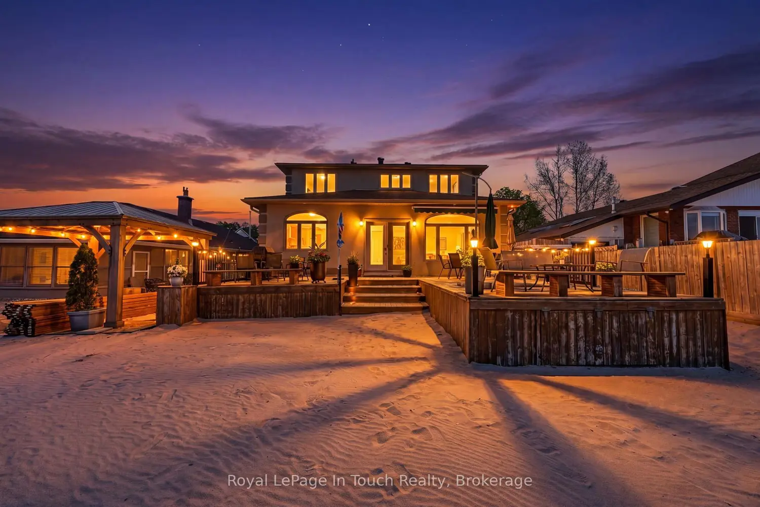 1092 Tiny Beaches Road photo 2