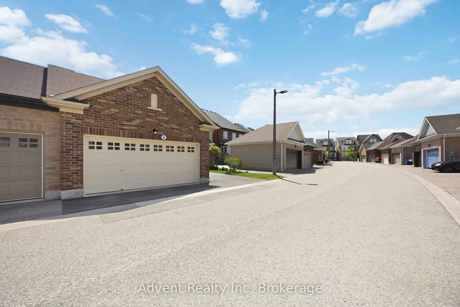 Additional image 10 of 62 Demott Avenue